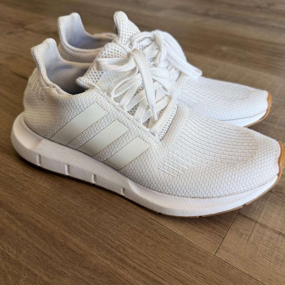 Adidas Swift Run White Gum Sole Mens Running Shoes F35206 Size 7.5